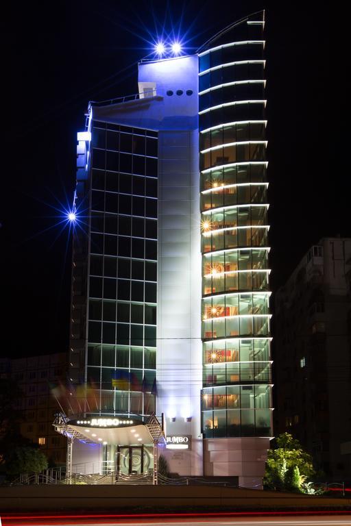 Jumbo Hotel キシナウ エクステリア 写真