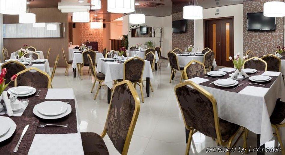 Jumbo Hotel キシナウ エクステリア 写真